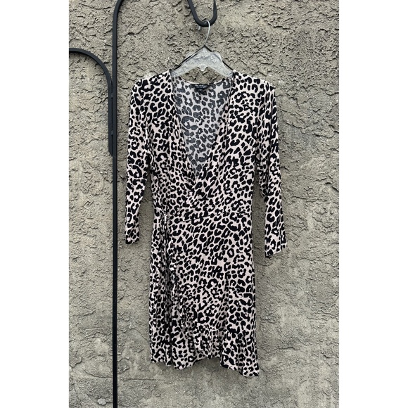 Miss Selfridge Dresses & Skirts - Miss Selfridge Wrap Dress‎ in pinkish beige and black Size 6